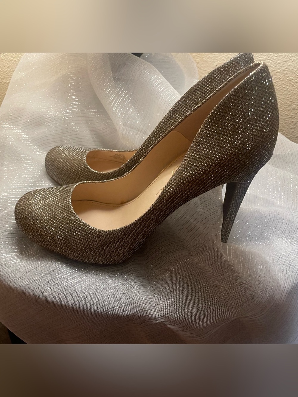 Jessica Simpson Sparkling Gold High Heel Pumps